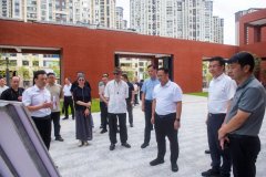 <b>不竭优化展现内容、布展形式、参</b>